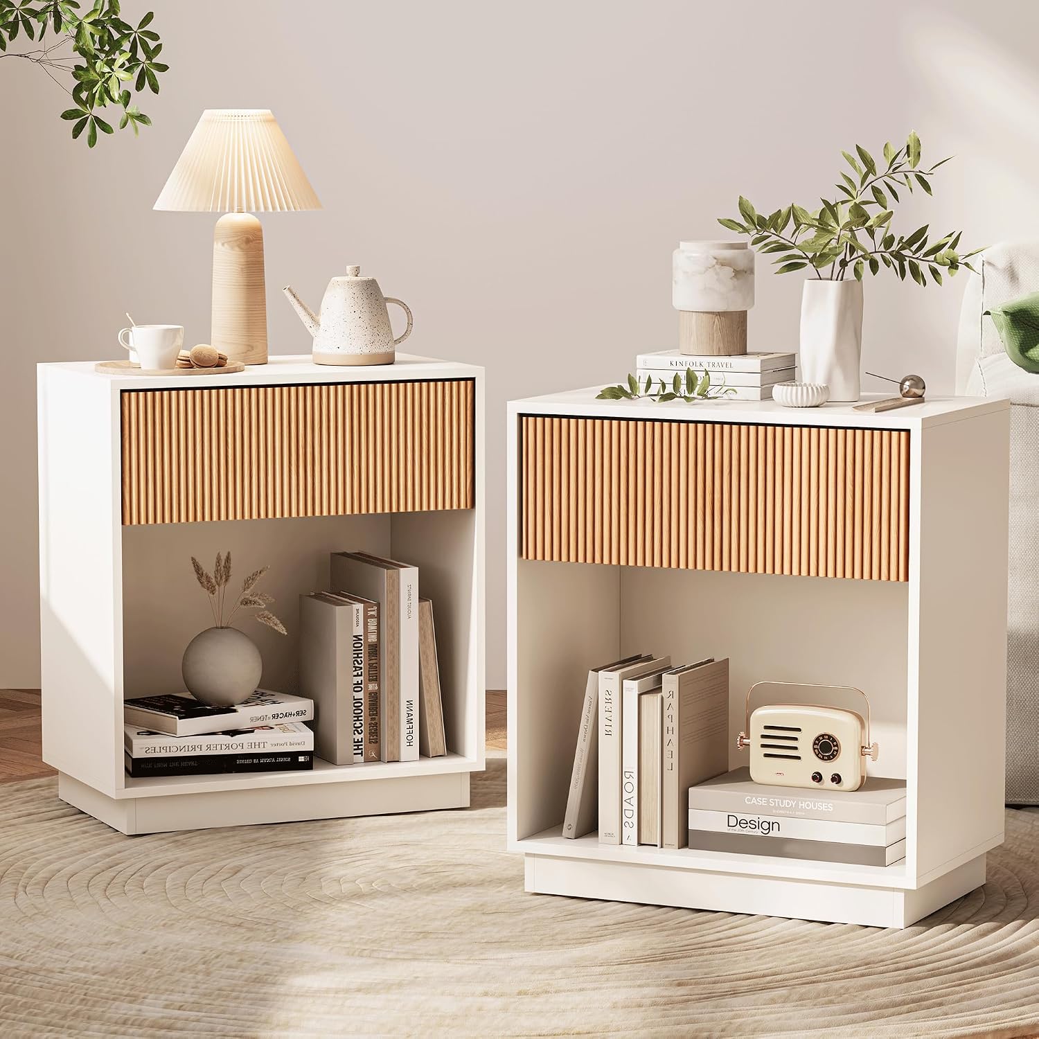 Desk Setup White - Geriffelte Nachttische im 2er-Set, moderner Nachttisch